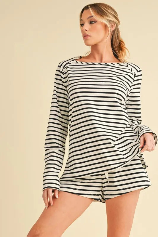 Aemi+Co Drawstring Contrast Striped Shorts