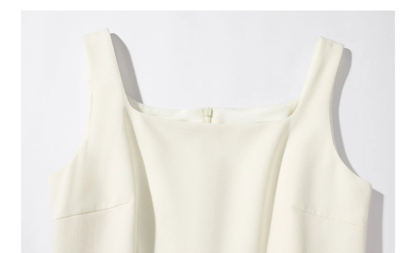 Elegant White Maxi Dress Square Neck Sleeveless Long Dress Summer Slim Fit Waist Dress for Petite Women Hepburn Style Fashion