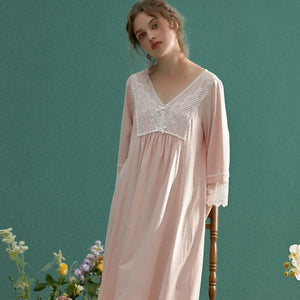 Elegant Arabella Sleepwear, White or Pink