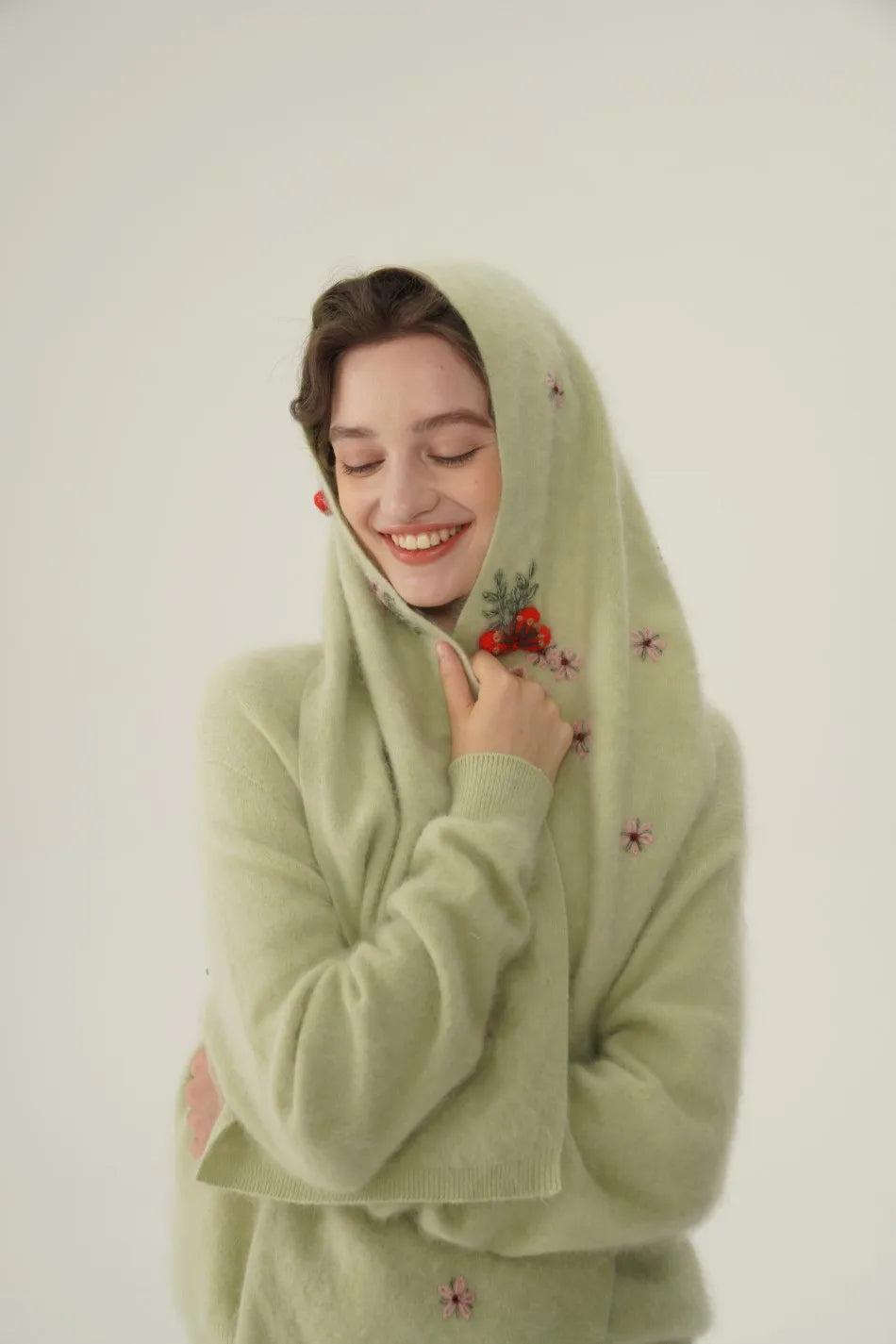 Annette Cashmere Sweater & Scarf Set, White