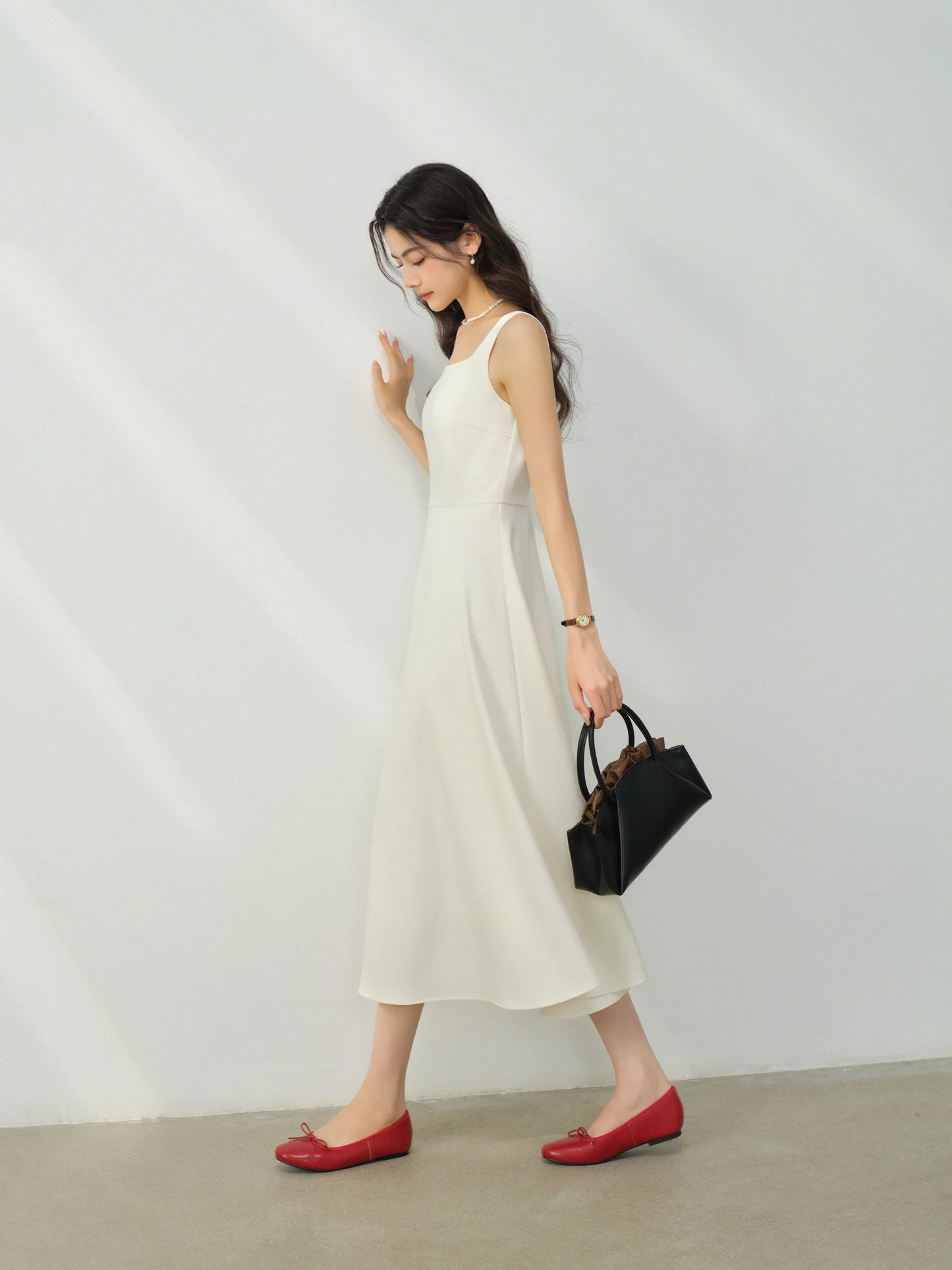 Elegant White Maxi Dress Square Neck Sleeveless Long Dress Summer Slim Fit Waist Dress for Petite Women Hepburn Style Fashion