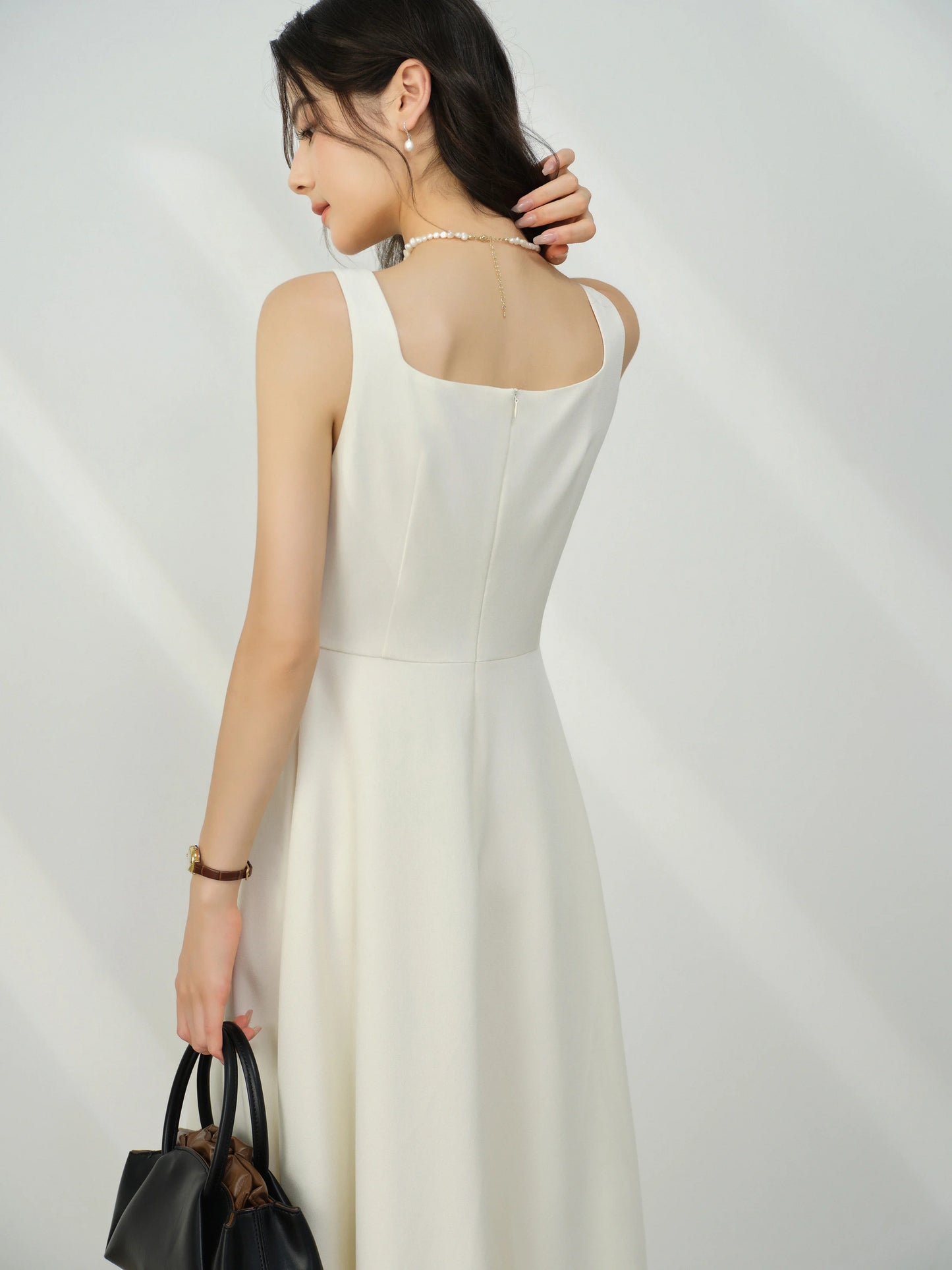 Elegant White Maxi Dress Square Neck Sleeveless Long Dress Summer Slim Fit Waist Dress for Petite Women Hepburn Style Fashion