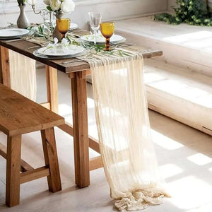 Modestly Yours beige / 90x180cm Table Runner